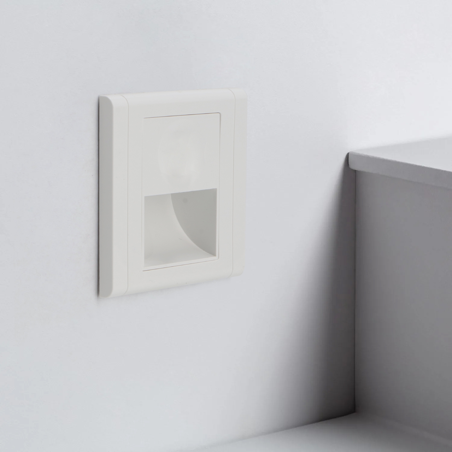 Segnapasso Da Parete Led Da Incasso Nomis Square 1.2W